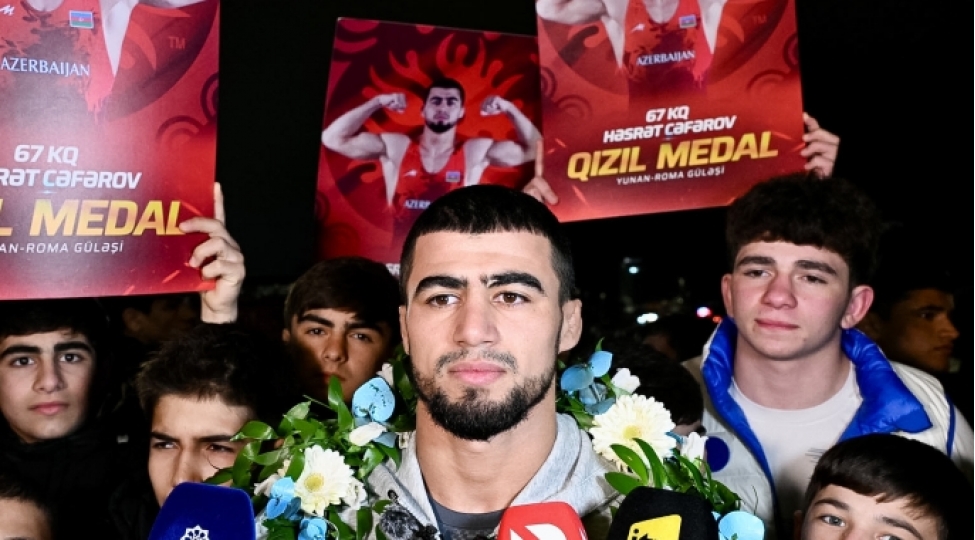 bilirdim-ki-tarixe-dushe-bilerem-hesret-ceferov