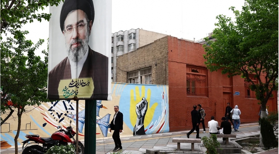 iranda-hakimiyyet-daxilinde-parchalanma-var