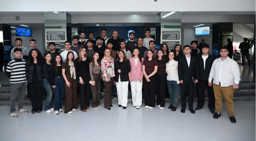 pr-ve-shexsi-brendinq-movzusunda-telim-kechirilib