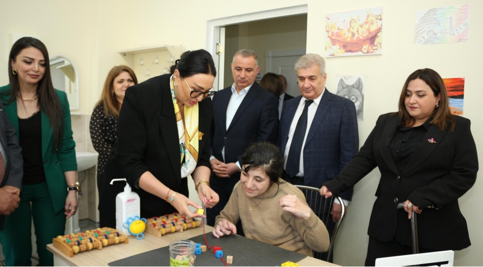 qht-numayendelerinin-merdekan-reabilitasiya-pansionatina-infoturu-teshkil-edilib