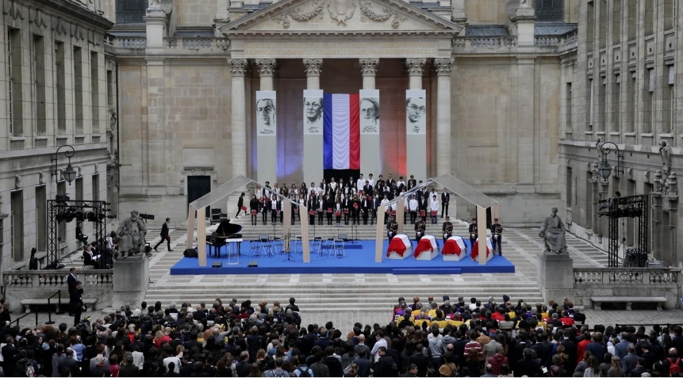 fransa-xarici-telebeler-uchun-qaydalari-sertleshdirdi
