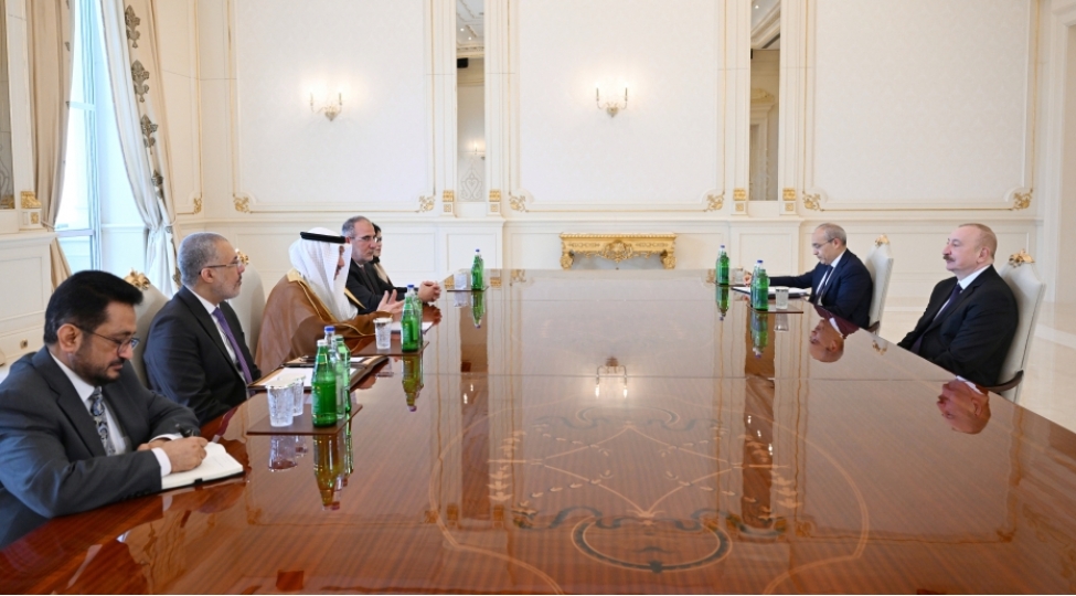 prezident-ilham-eliyev-islam-inkishaf-banki-qrupunun-sedrinin-bashchiliq-etdiyi-numayende-heyetini-qebul-edib