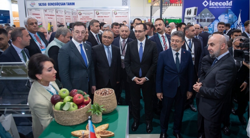 turkiye-ozbekistan-ve-gurcustanin-kend-teserrufati-nazirleri-caspian-agro-2026-sergisini-ziyaret-edibler