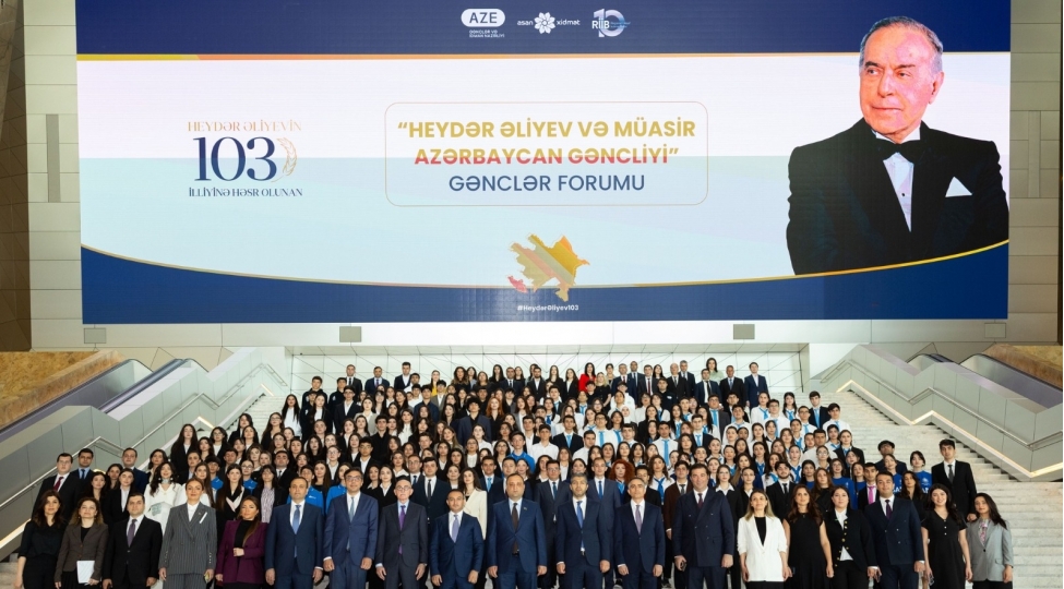 heyder-eliyev-ve-muasir-azerbaycan-gencliyi-movzusunda-gencler-forumu-kechirilib