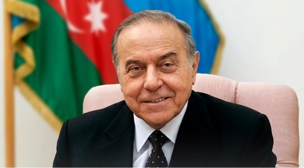 heyder-eliyevin-anadan-olmasinin-103-illiyi-ile-elaqedar-xin-in-sosial-media-hesabinda-paylashim-edilib