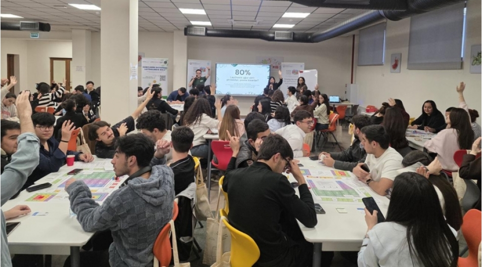 wuf13-cherchivesinde-qarabag-universitetinin-telebeleri-uchun-interaktiv-telim-teshkil-olunub