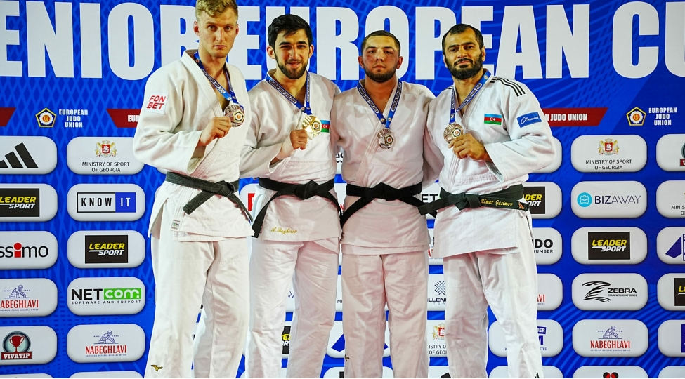 cudo-uzre-boyukler-arasinda-avropa-kuboku-basha-chatib