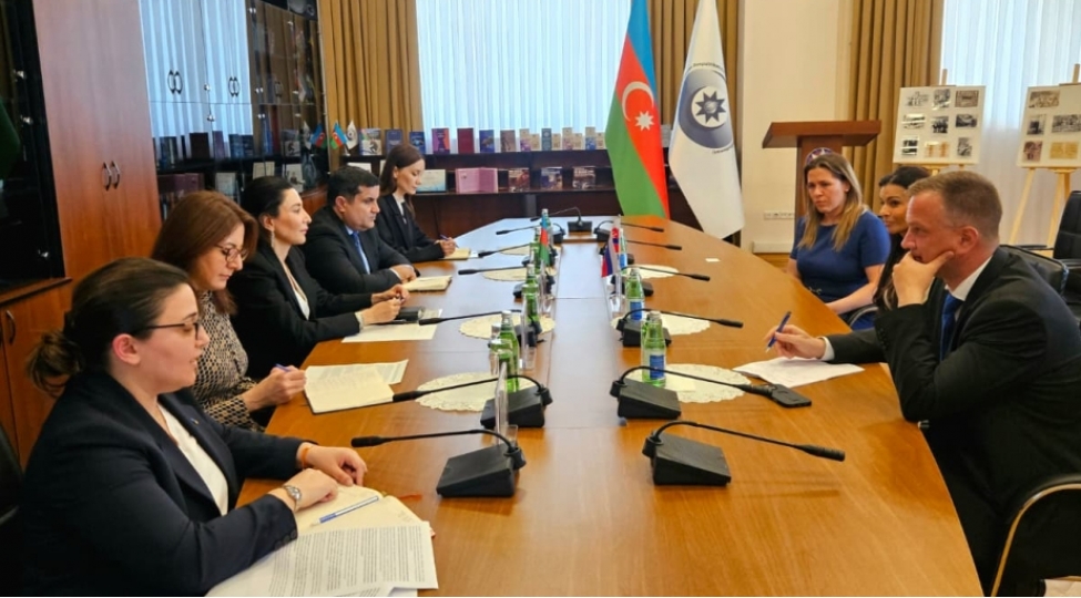 ombudsman-slovakiya-milli-shurasinin-uzvlerini-qebul-edib