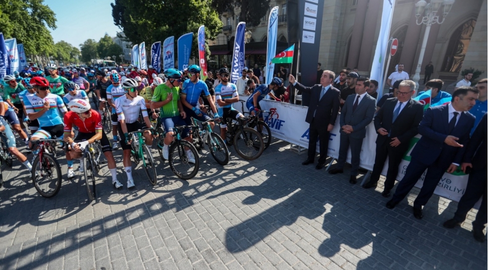 baki-xankendi-azerbaycan-velosiped-yarishinda-4-cu-merhele-basha-chatib