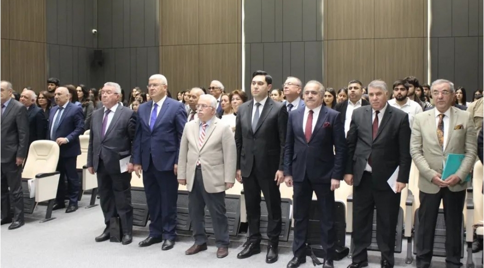edalet-tahirzadenin-75-illik-yubileyine-hesr-olunmush-respublika-elmi-konfransi-kechirilib