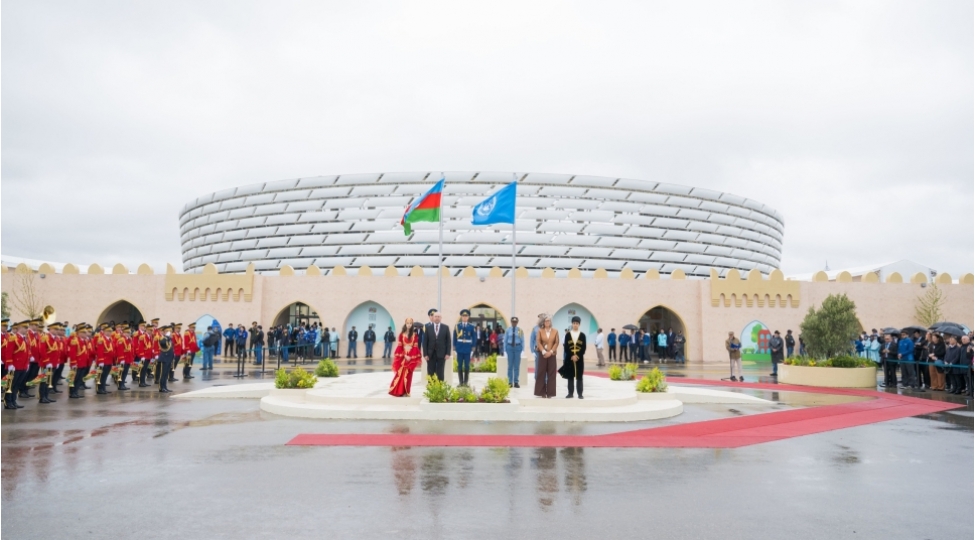 wuf13-un-ilk-gunu-nazirler-gorushu-bayraq-qaldirma-merasimi-ve-assambleya-sessiyalari-ile-yadda-qalib