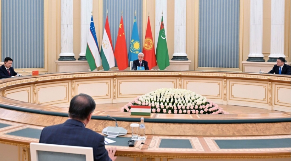 tokayev-orta-dehliz-avrasiya-logistikasinin-strateji-elementine-chevrilir