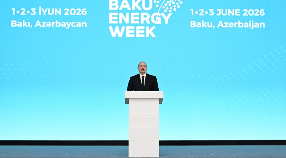 prezident-ilham-eliyev-baki-enerji-heftesinin-resmi-achilish-merasiminde-ishtirak-edib-yenilenibfoto