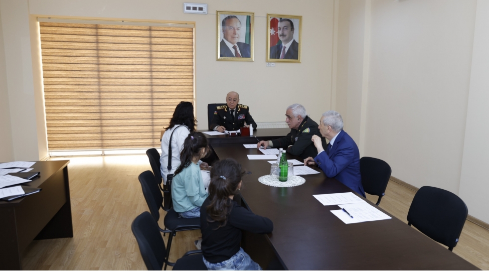 kemaleddin-heyderov-xirdalan-sheherinde-vetendashlari-qebul-edib