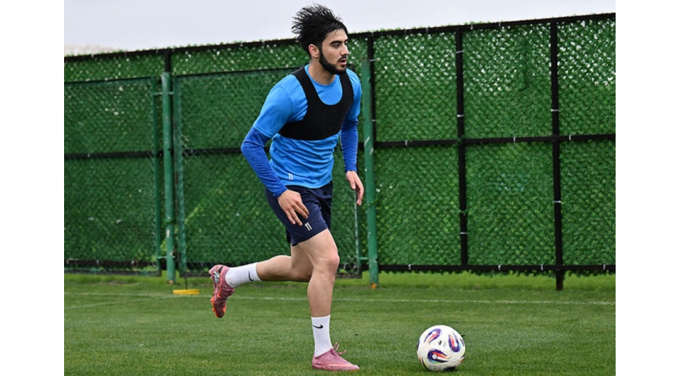 azerbaycan-millisinin-futbolchusu-zedesinin-mualicesi-uchun-madride-yollanib