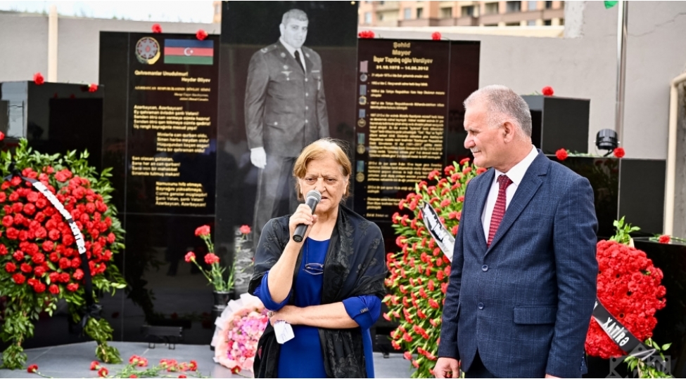 mayor-ilqar-verdiyevin-xatiresine-hesr-edilen-abidenin-achilish-merasimi-kechirilib-foto