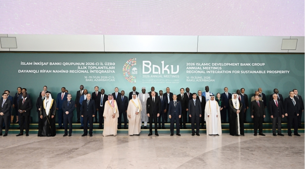 azerbaycan-oz-guclu-elaqeleri-ile-regional-ve-qlobal-sehnede-muhum-ishtirakchiya-chevrilib