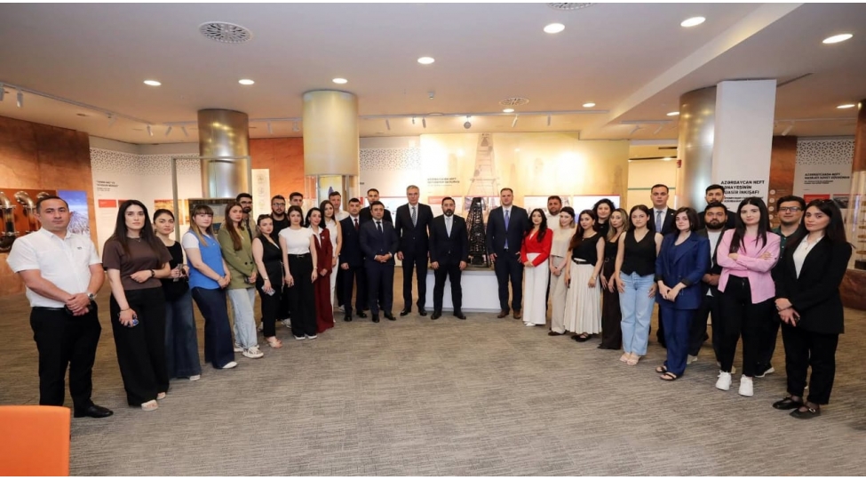 socar-in-bash-ofisinde-genc-media-numayendeleri-uchun-novbeti-melumatlandirma-sessiyasi-teshkil-olunub