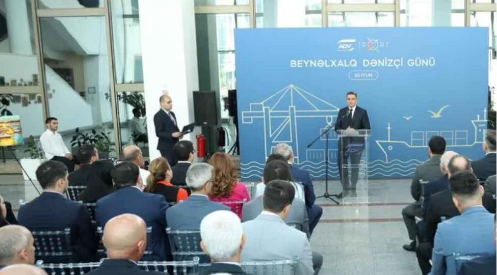 baki-deniz-vagzalinda-azerbaycan-denizchilerinin-peshe-bayrami-munasibetile-tedbir-kechirilib