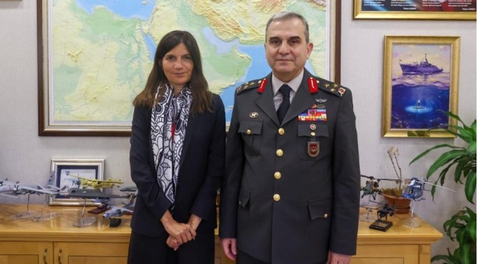 turkiye-ile-fransa-arasinda-mudafie-emekdashligi-muzakire-olunub