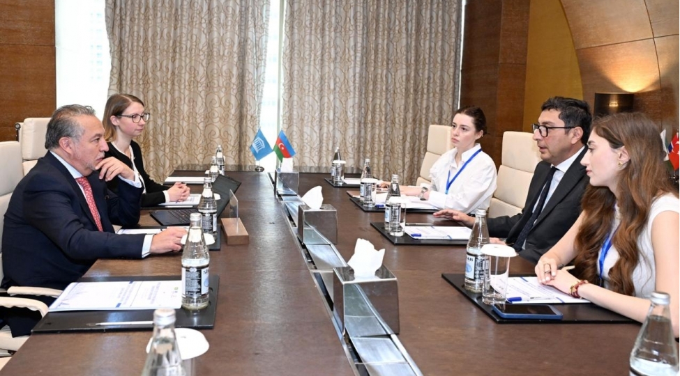 ferid-qayibov-bir-sira-ikiterefli-gorushler-kechirib