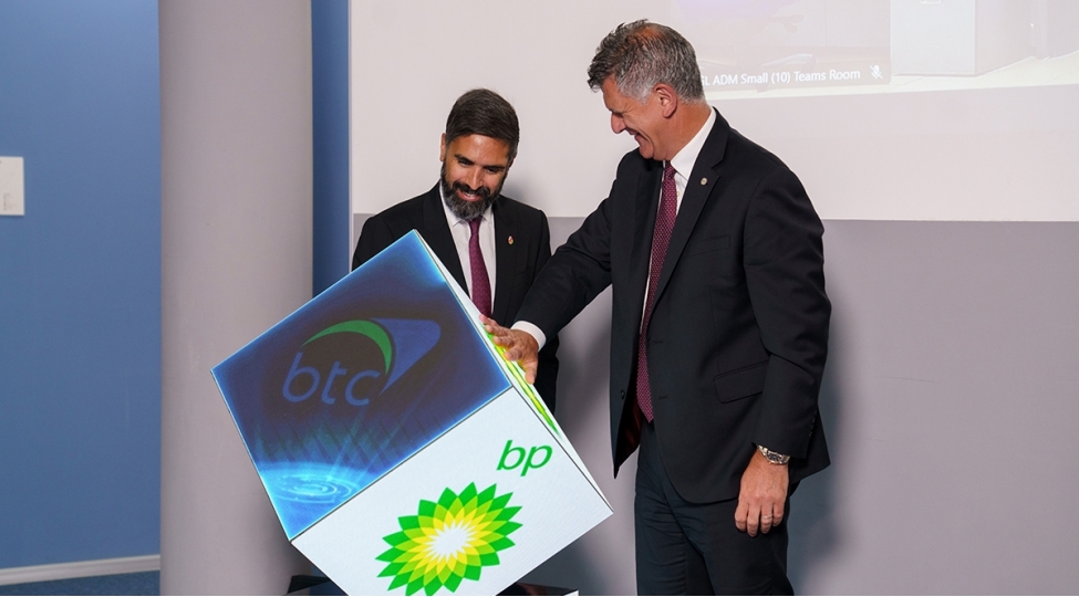 baki-tbilisi-ceyhan-neft-ixrac-boru-kemerinin-20-illiyi-ve-btc-uzre-operatorlugun-socar-a-tehvil-verilmesi-munasibetile-tedbir-kechirilib
