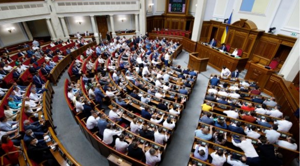 ukraynada-orta-mekteblerde-mobil-telefonlarin-istifadesi-qadagan-edile-biler