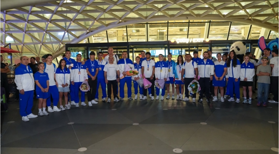 avropa-chempionatinda-10-medal-qazanan-azerbaycan-cudochulari-vetene-qayidib
