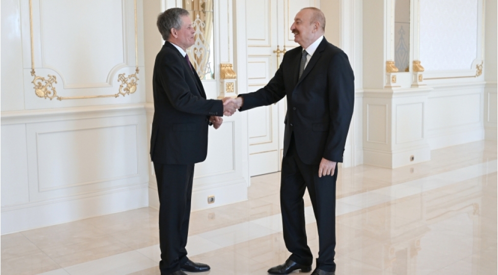 prezident-ilham-eliyev-absh-senatinin-xarici-elaqeler-komitesinin-uzvunu-qebul-edib