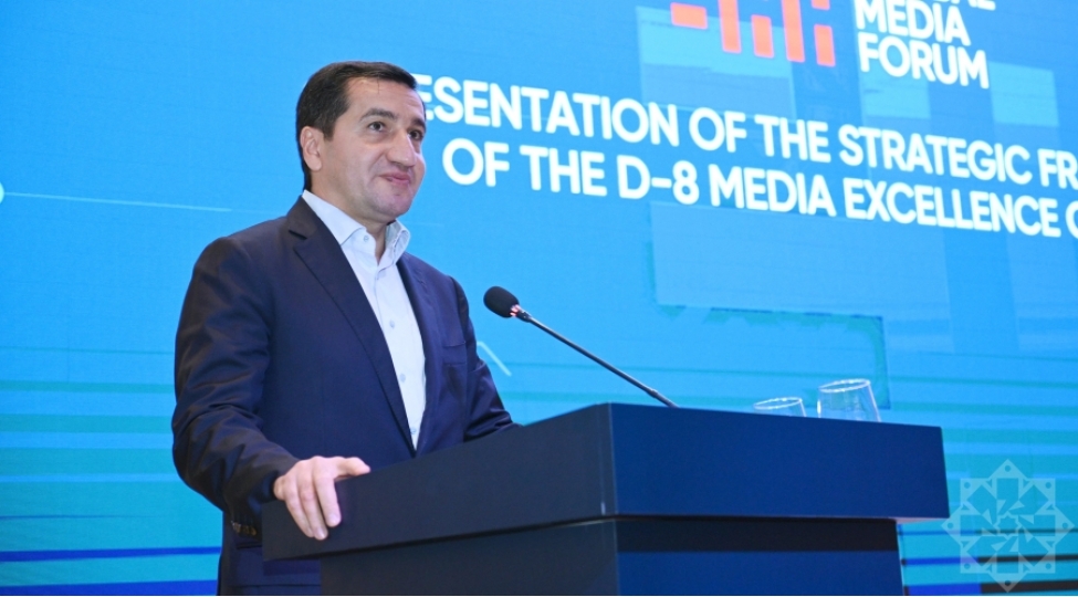 shusha-qlobal-media-forumu-cherchisinde-d-8-media-mukemmellik-merkezinin-strategiyasinin-teqdimati-olub
