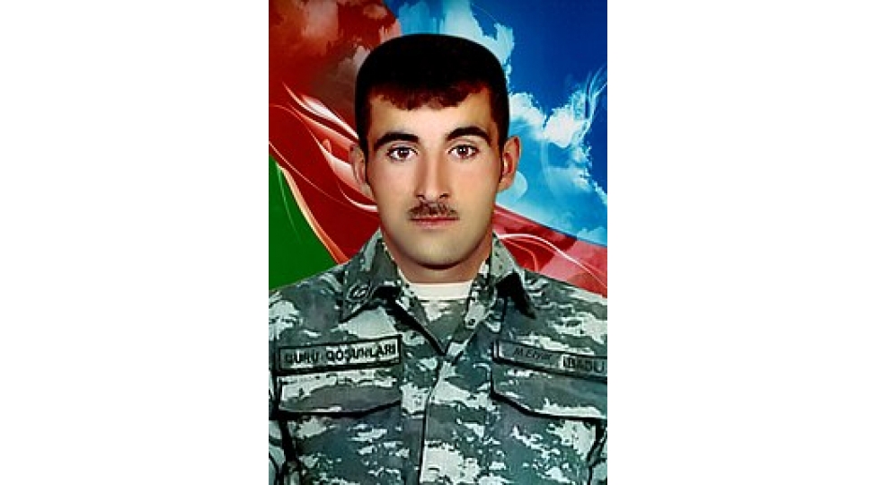 veten-ugrunda-can-qoyan-elyar
