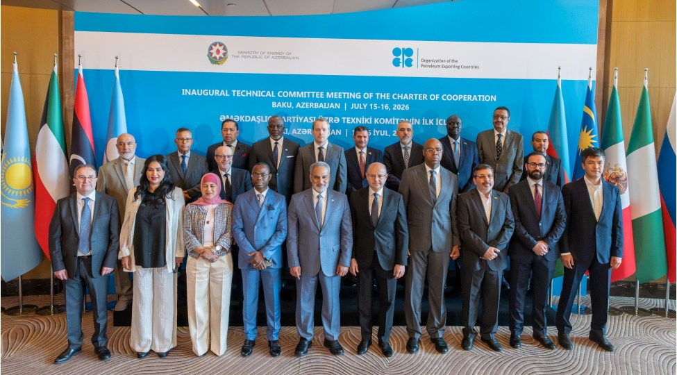 bakida-emekdashliq-xartiyasi-coc-uzre-texniki-komitenin-ilk-iclasi-kechirilib