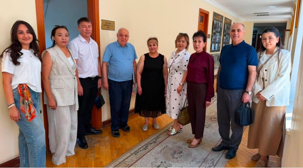 satbayev-adina-qazax-milli-tedqiqat-texniki-universitetinin-emekdashlari-nesimi-adina-dilchilik-institutunda-olublar