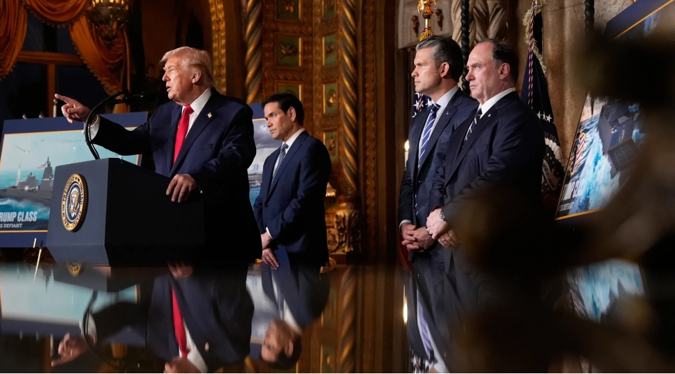 tramp-irana-daha-genishmiqyasli-hucumla-bagli-mushavire-kechirib