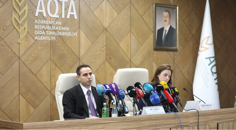 umumtehsil-mekteblerinde-aparilan-monitorinqlerin-neticeleri-teqdim-olunub