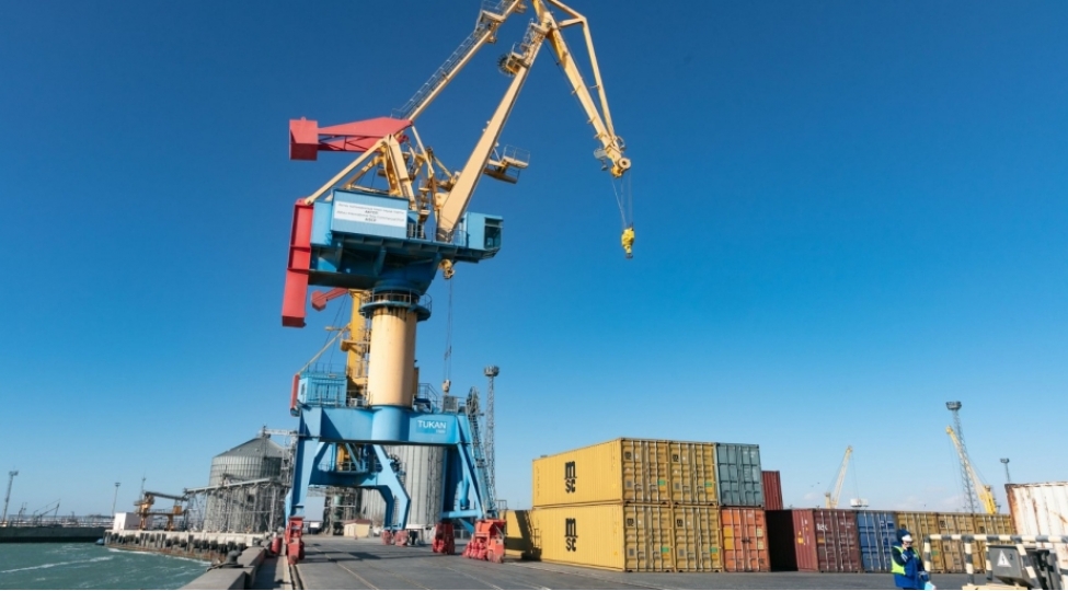 qazaxistan-vyanada-transxezer-marshrutu-uzre-yeni-logistik-imkanlari-teqdim-edib
