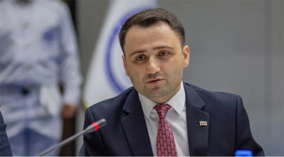 abashidze-addl-orta-dehlize-muhum-tohfe-verecek