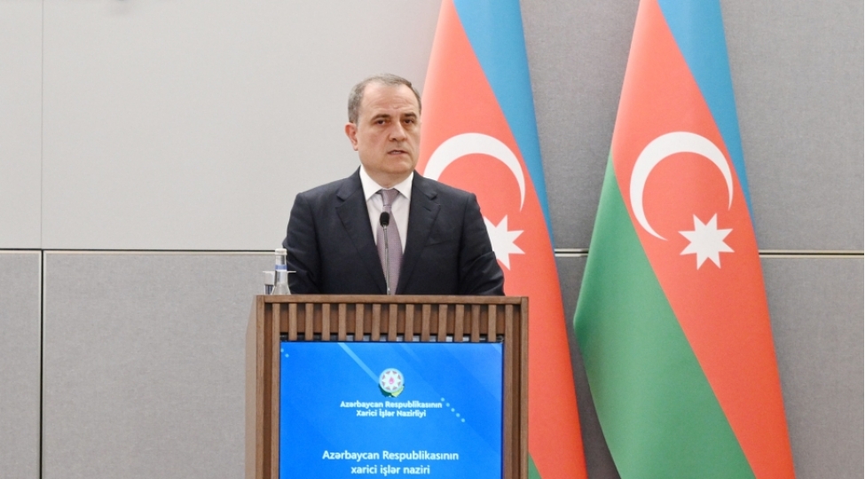 ceyhun-bayramov-atet-den-minatemizleme-sahesinde-daha-feal-rol-oynamasini-gozleyirik