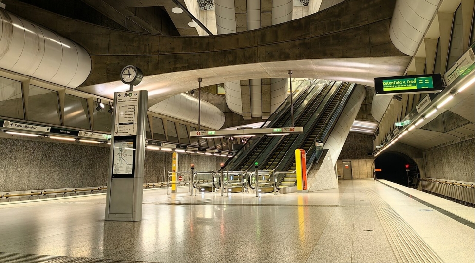 budapeshtde-metro-stansiyasina-qaban-girdi-sernishinler-texliye-edildi
