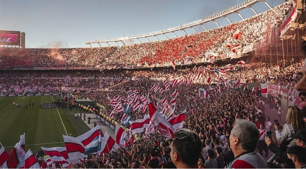 river-pleyt-20-milyon-avro-tezminat-odeyece