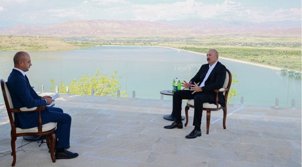 prezident-ilham-eliyev-naxchivanda-azerbaycan-televiziyasina-musahibe-verib