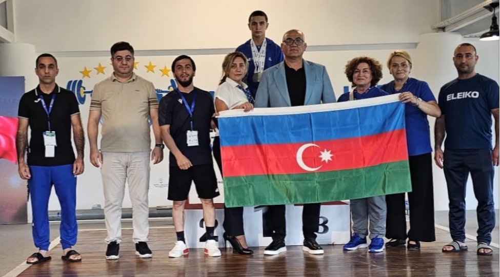 mehemmed-rustemli-avropa-birinciliyinde-2-gumush-ve-1-burunc-medal-qazandi