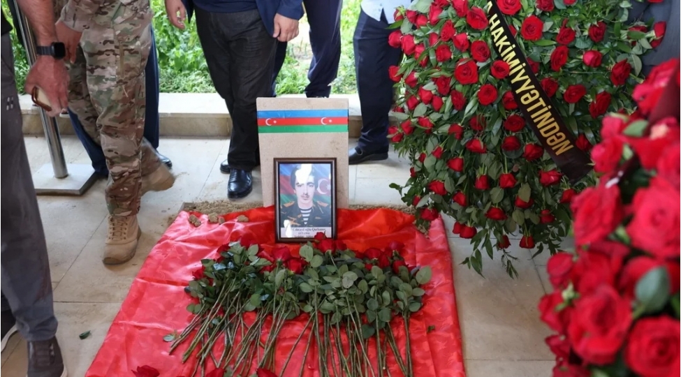 birinci-qarabag-muharibesinin-shehidi-akif-qurbanov-sulutepede-defn-edilib