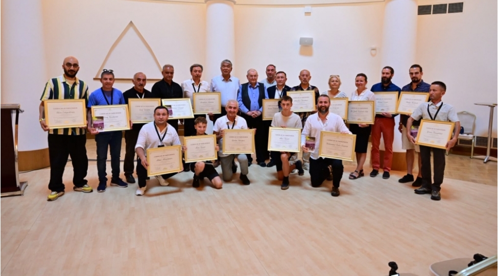 budapeshtde-turksoy-un-fotoqraflar-gorushunun-20-illiyine-hesr-olunmush-yubiley-sergisi-achilib