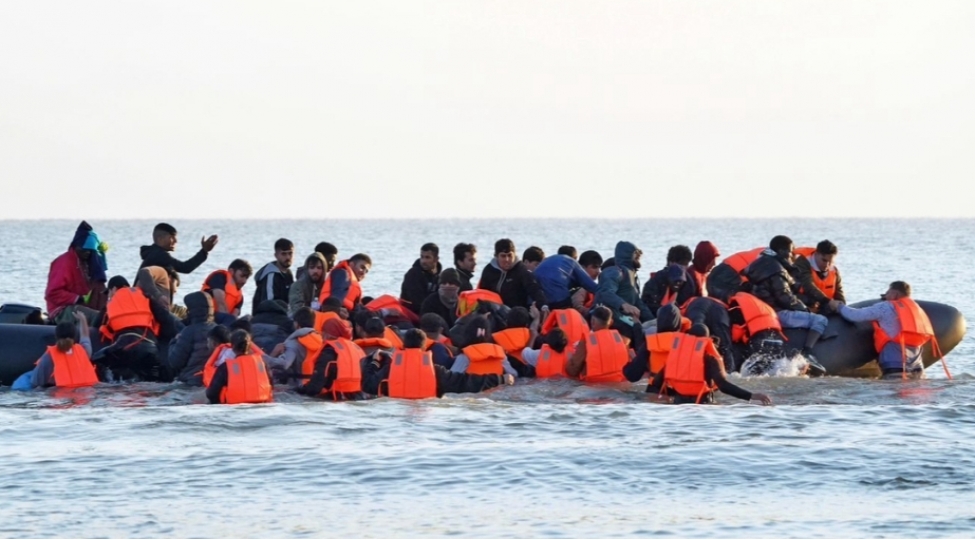boyuk-britaniya-miqrantlarin-olkelerine-konullu-qayidishi-uchun-texminen-40-milyon-funt-sterlinq-xercleyib