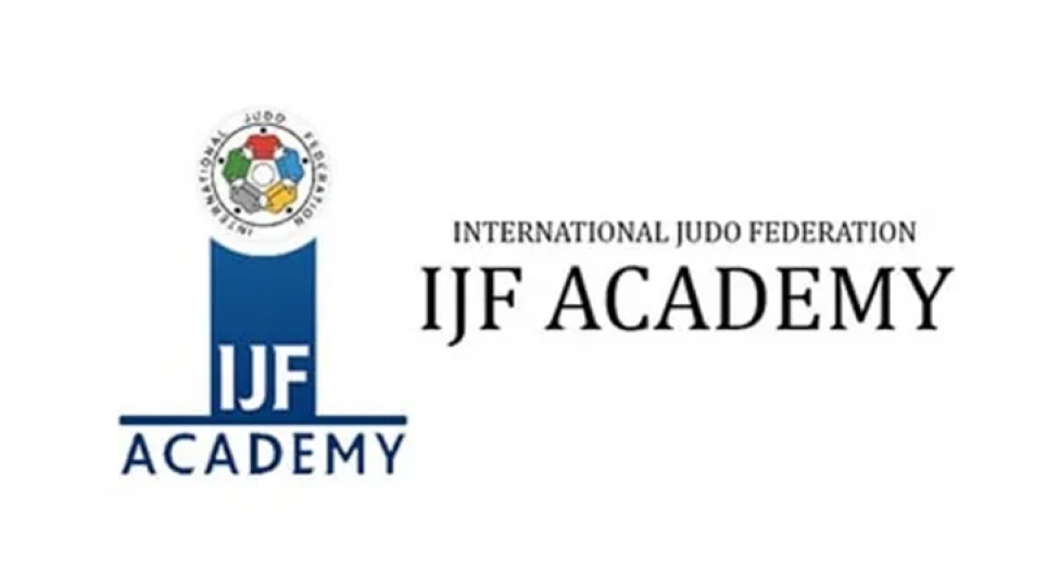 bcf-akademiyasinin-bakida-150-ci-praktiki-sessiyasi-11-olkeden-62-telebe-bir-araya-geldi