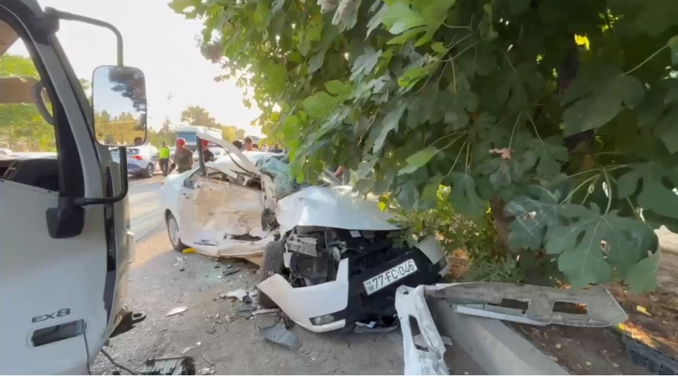 shirvanda-yol-qezasi-bash-verib-olen-ve-xesaret-alan-var