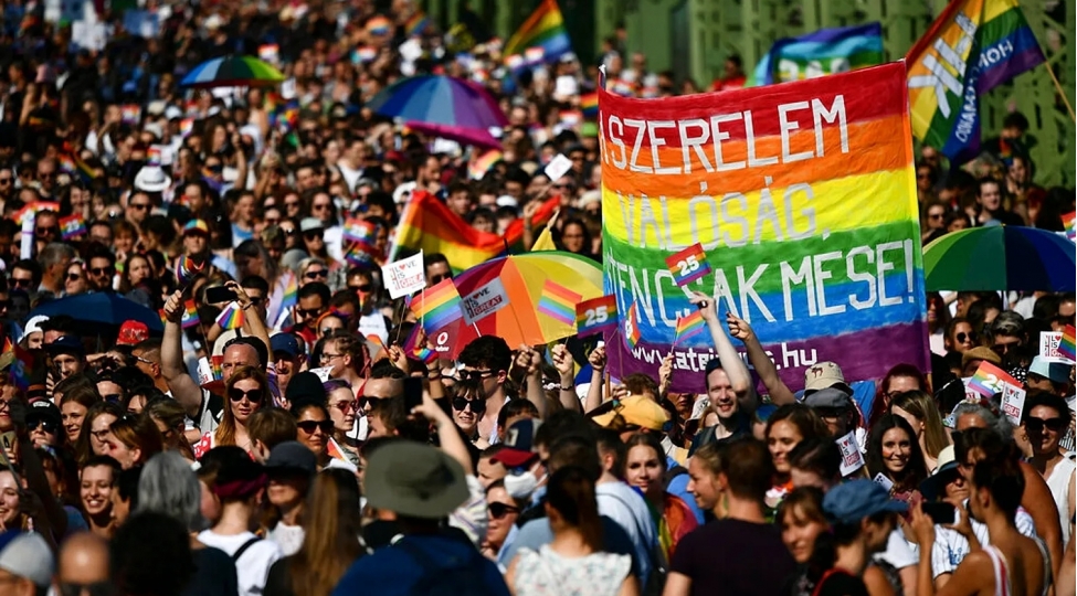 avropa-parlamenti-macaristandan-lgbt-eleyhine-qanunun-legvini-teleb-edecek