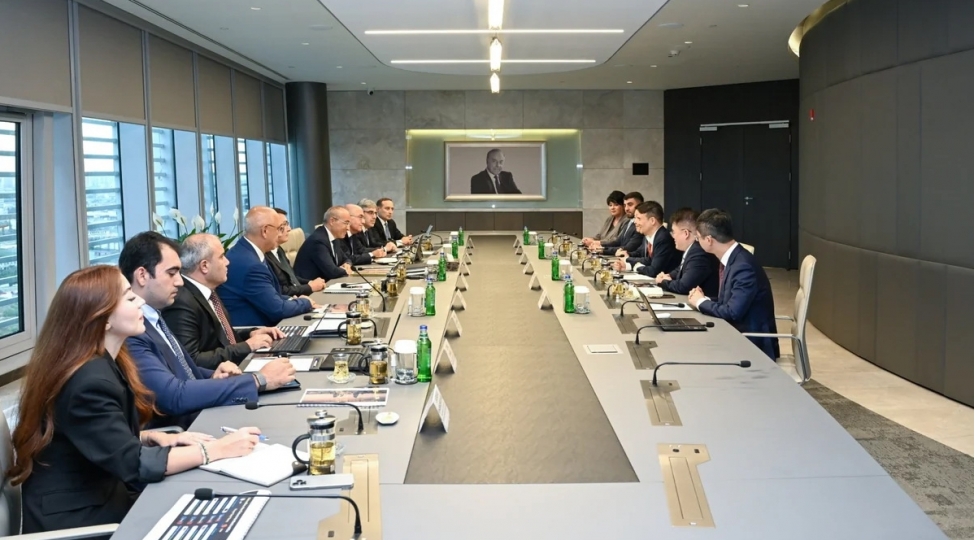 azerbaycan-huawei-technology-ile-lokal-tedqiqat-ve-inkishaf-merkezlerinin-yaradilmasini-muzakire-edib