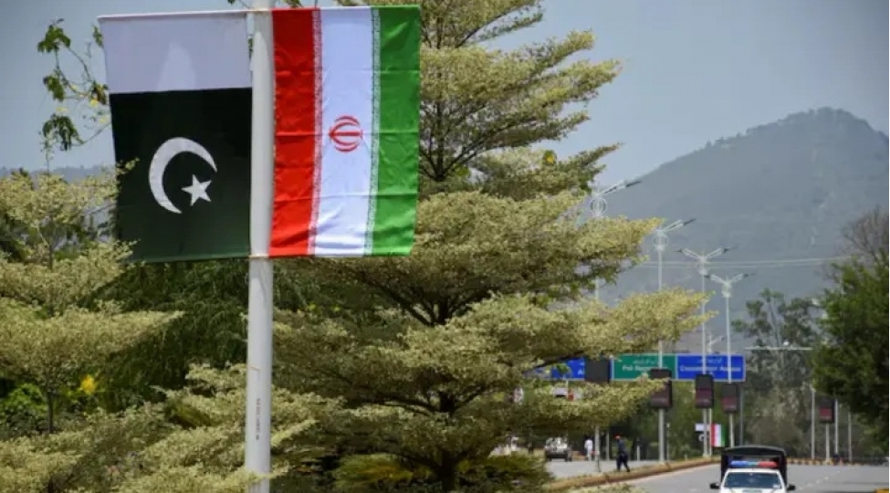 iran-ve-pakistan-yaxin-sherqle-bagli-danishiqlarin-berpasini-muzakire-edibler